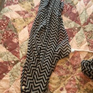 Women’s infinity scarf